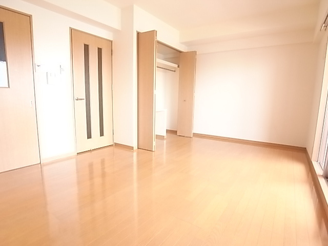 レジメントの洋室|レジメント（1Ｋ）　洋室