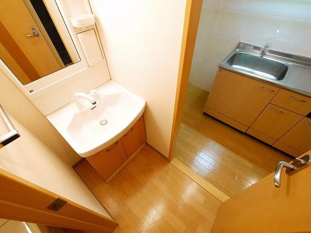 LEGACY学園前の洗面所|広い洗面スペース