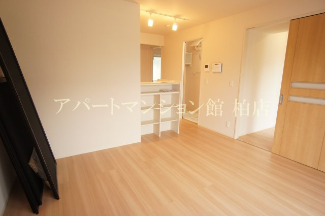 Regalo　Aの居間・リビング