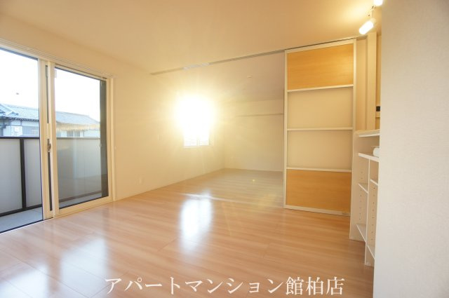Regalo　Aの居間・リビング