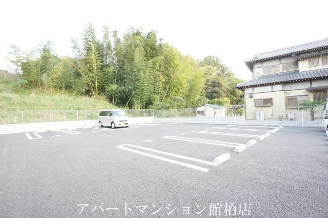 Regalo　Aの駐車場