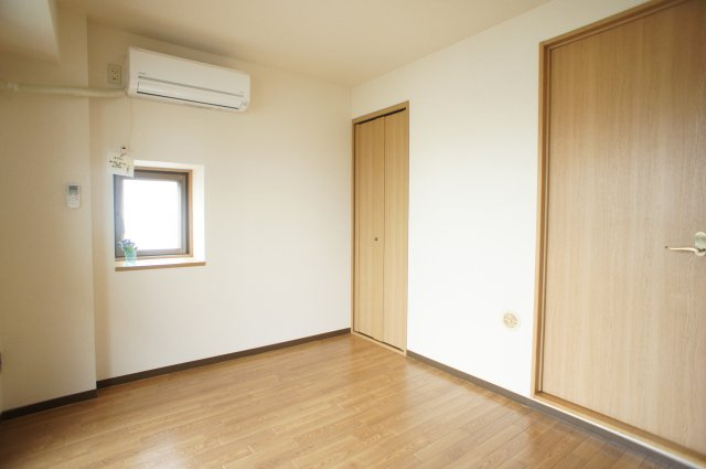 G・MウエストハイツＡの洋室