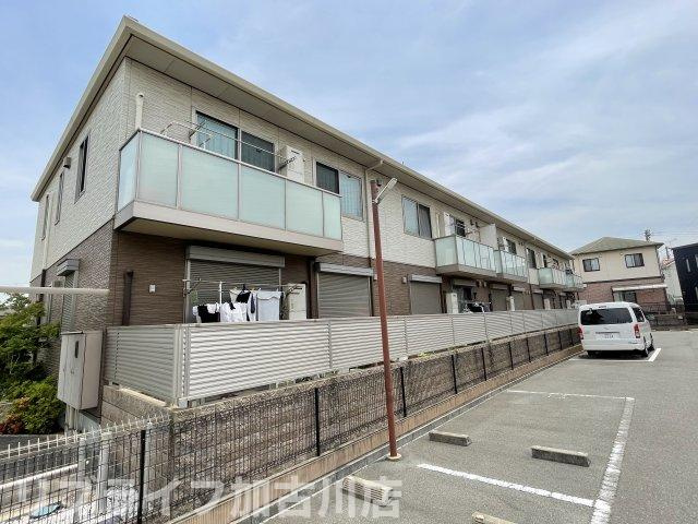 加古川市尾上町口里のハイツの外観