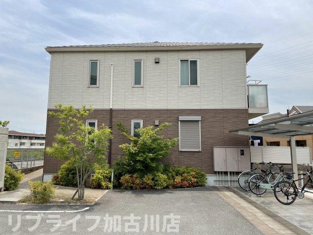加古川市尾上町口里のハイツのエントランス