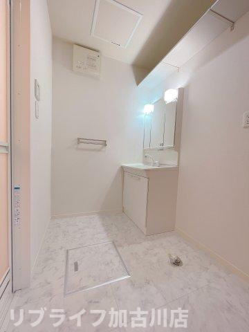 加古川市尾上町口里のハイツの独立洗面台|写真は103参考