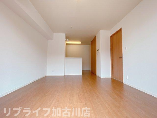 加古川市尾上町口里のハイツの居間・リビング|写真は103参考