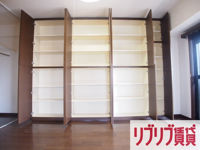 ダイアパレス千葉美術館の収納