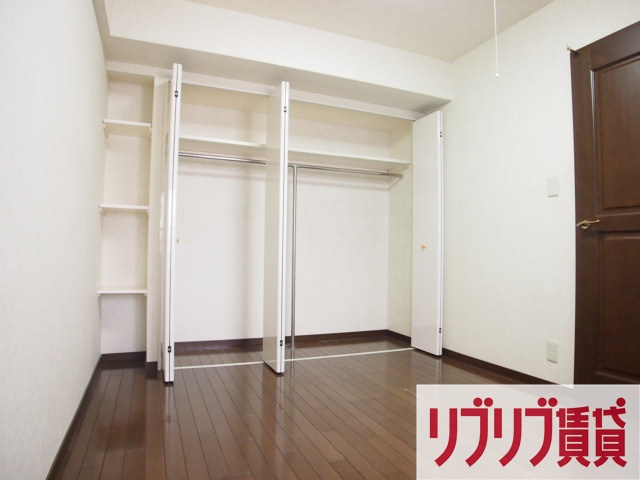 ダイアパレス千葉美術館の洋室