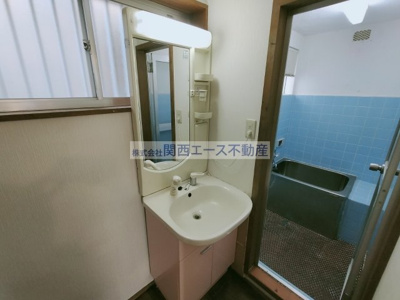 【洗面所】 | 布市町２丁目貸家