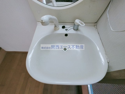  | 布市町２丁目貸家