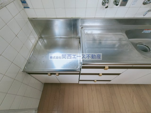  | 布市町２丁目貸家