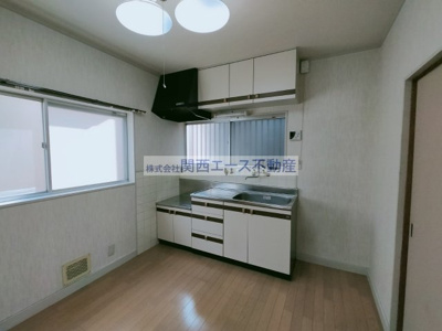 【キッチン】 | 布市町２丁目貸家