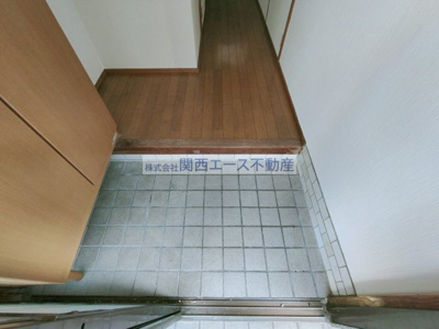 【玄関】 | 布市町２丁目貸家