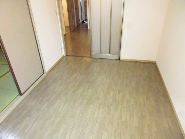 プリシェール西明石B
