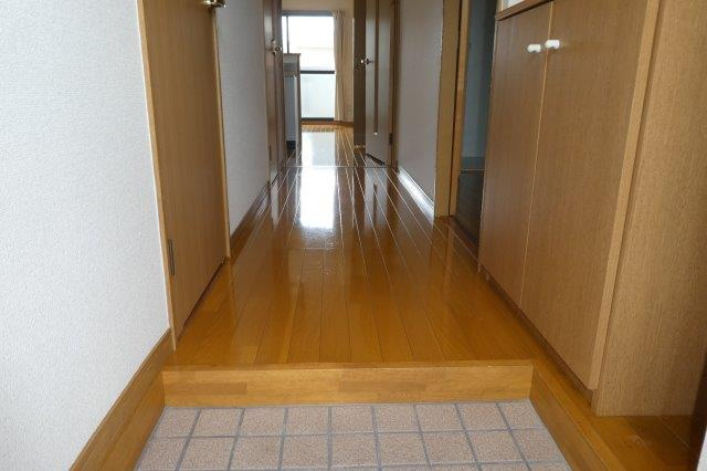 メゾンエトワールの玄関