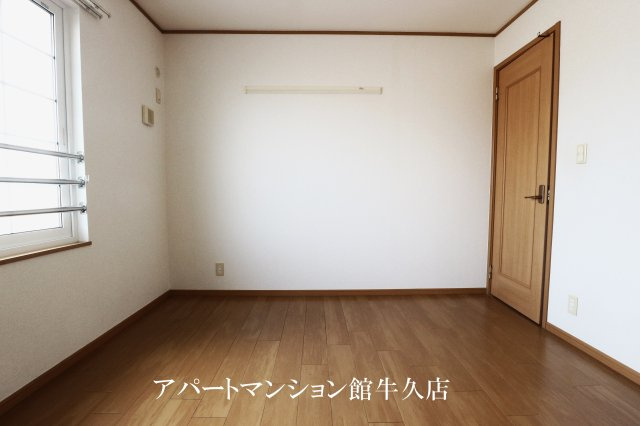 レジデンスさくら台Dの内装|大型クローゼット完備♪