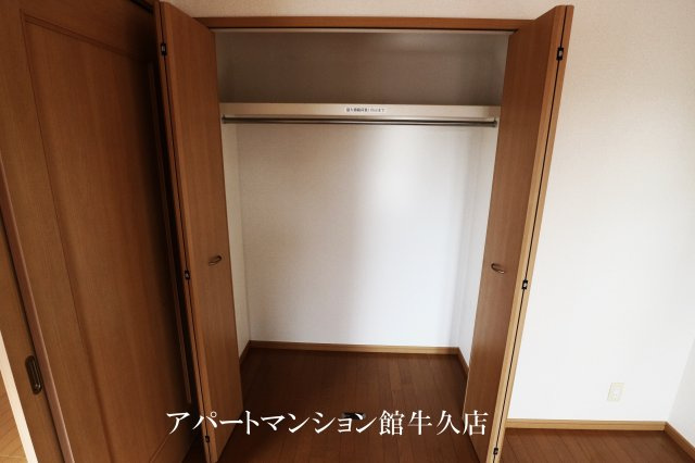 レジデンスさくら台Dの収納|便利なリビング収納完備♪