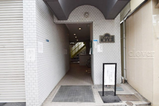 【エントランス】
