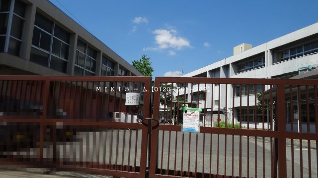 箕面市桜ケ丘２丁目　土地　１号地の周辺|箕面市立南小学校