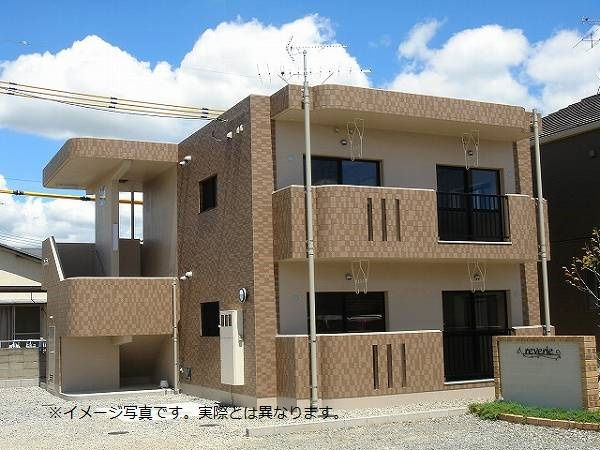 総社市三輪の賃貸マンションの外観