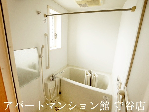 ロハスコートの浴室