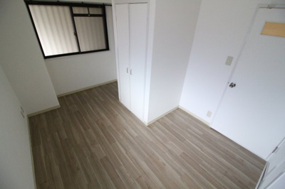 【洋室】 | 白鷹真野マンション