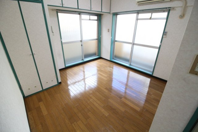 【居間・リビング】 | テラスローズマリー