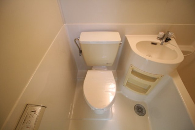 【トイレ】 | テラスローズマリー