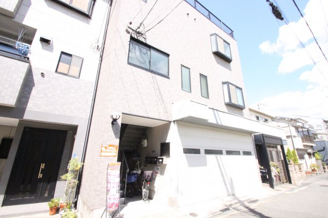 ＹＭＳマンション　(近大　一人暮らし)の外観