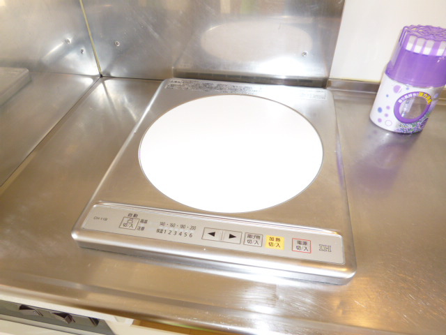 リビエール倉敷Ａのキッチン|ＩＨコンロ