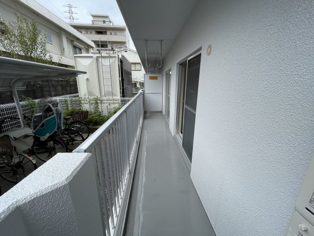 【バルコニー】