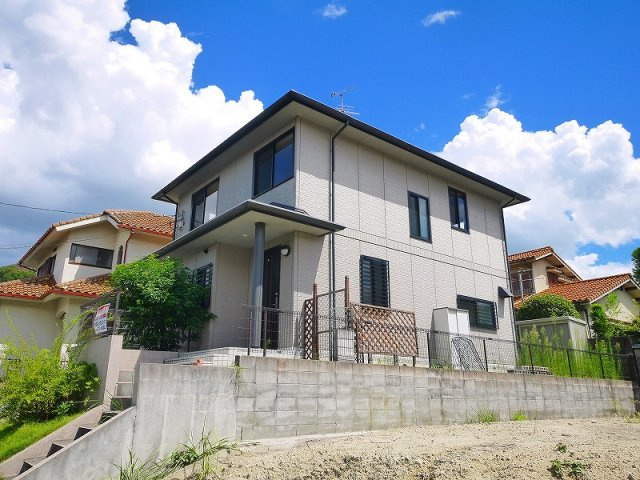 東生駒4丁目戸建の外観