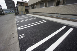 【駐車場】
