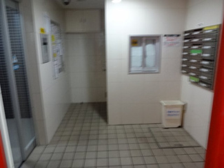 【エントランス】
