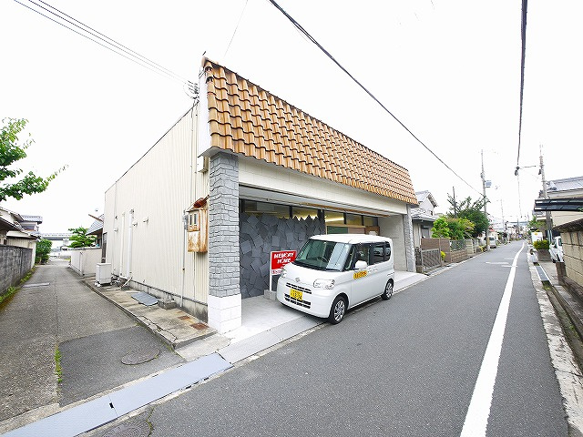 二階堂店舗の外観|落ち着いた雰囲気の外観です