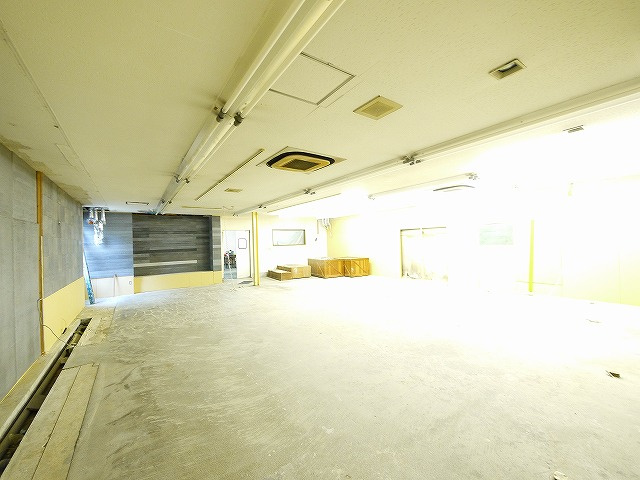 二階堂店舗