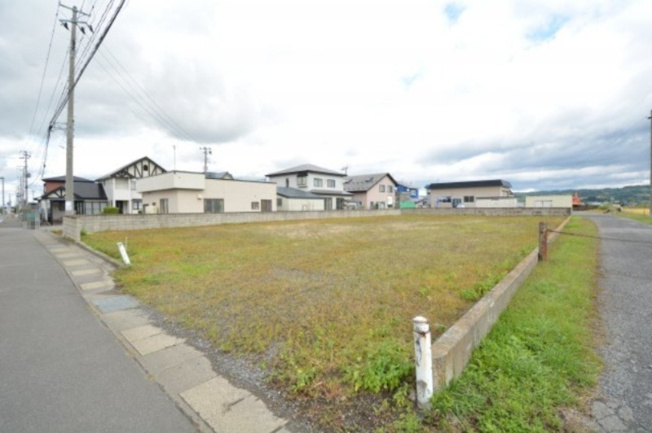 【外観】 | 向かって右から撮影