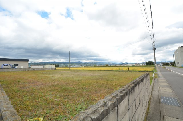 【外観】 | 向かって左側から撮影