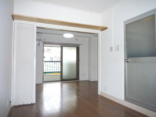 マンションロダンの居間・リビング|ダイニングキッチン