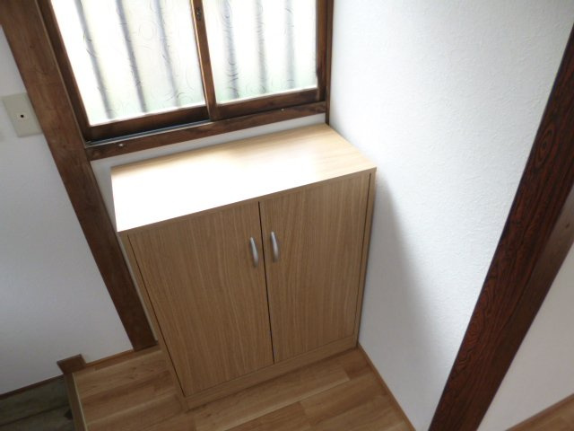 東村山市萩山町３丁目の一戸建ての玄関|下駄箱