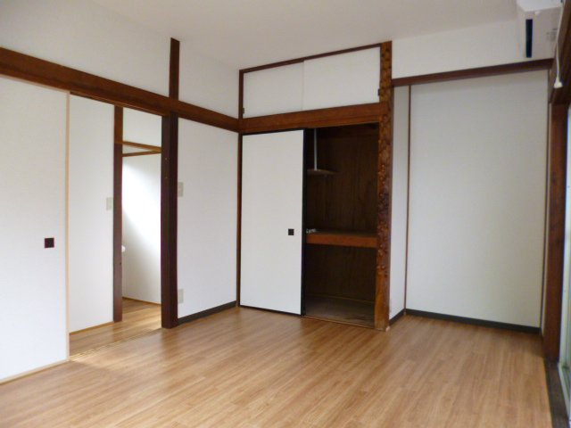 東村山市萩山町３丁目の一戸建ての洋室