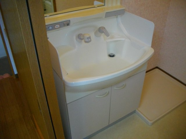 サンメゾン小岩の独立洗面台