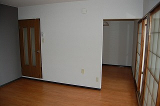 【居間・リビング】 | ゴールデンエイジ | ※同建物同型別のお部屋