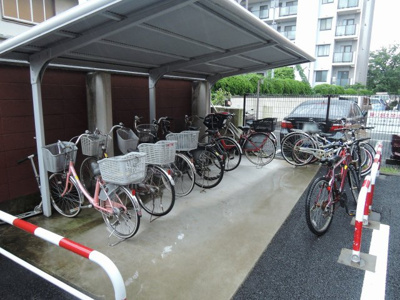 【その他共用部分】 | サニーウェル三渓園西館 | 駐輪場