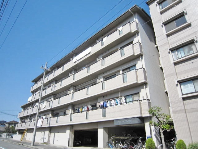 カームハイツ3番館