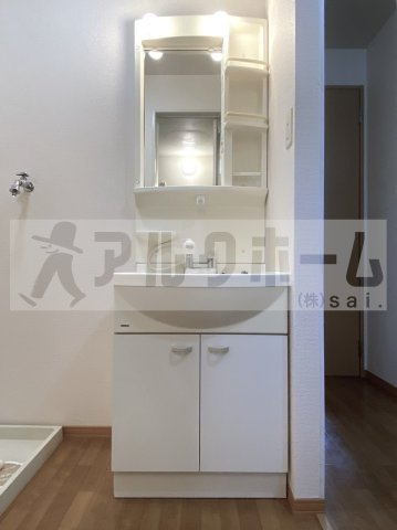 AMOUR ASABU(アムールアザブ)の独立洗面台