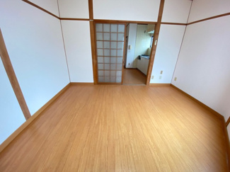 【洋室】 | 富秋町1丁目貸家