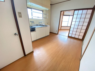 【居間・リビング】 | 富秋町1丁目貸家