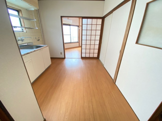 【居間・リビング】 | 富秋町1丁目貸家