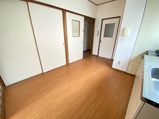 【居間・リビング】 | 富秋町1丁目貸家